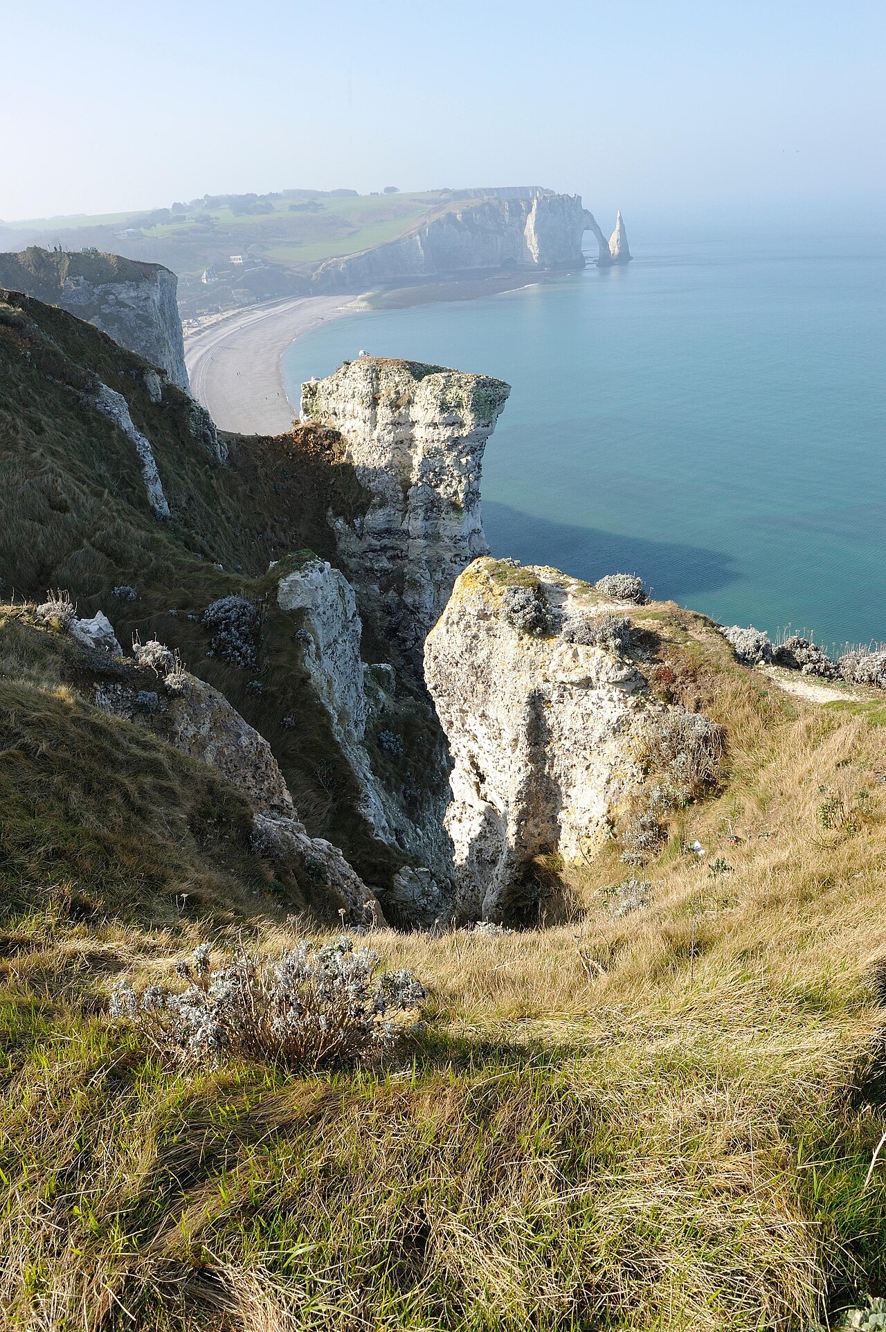 A view of the chalk cliffs along the Côte d'Albâtre — the GR21 trail runs along the cliff-top