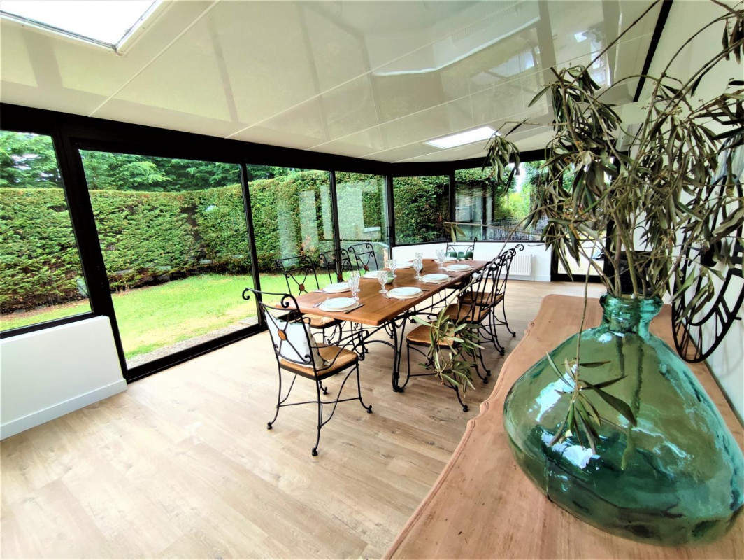 Veranda interior
